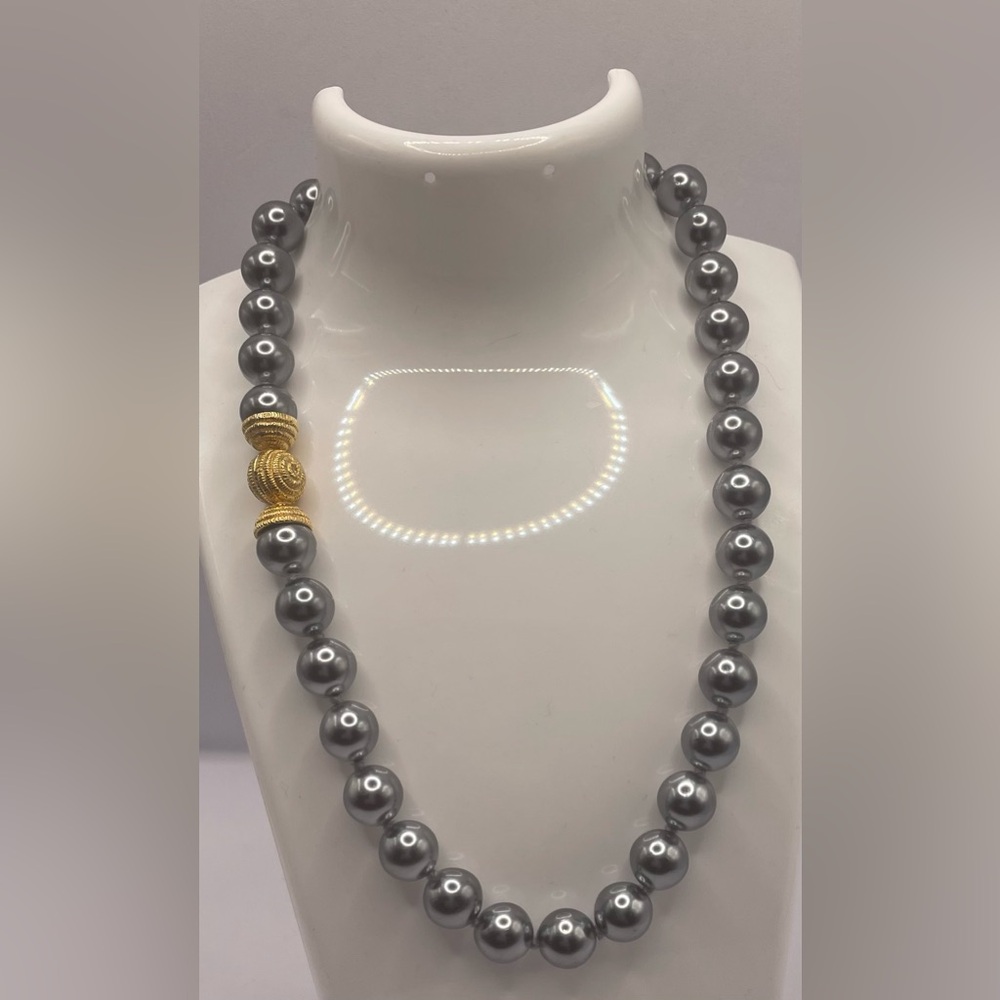 Knotted Black/Silver Glass Pearl Necklace, Magnetic Clasp